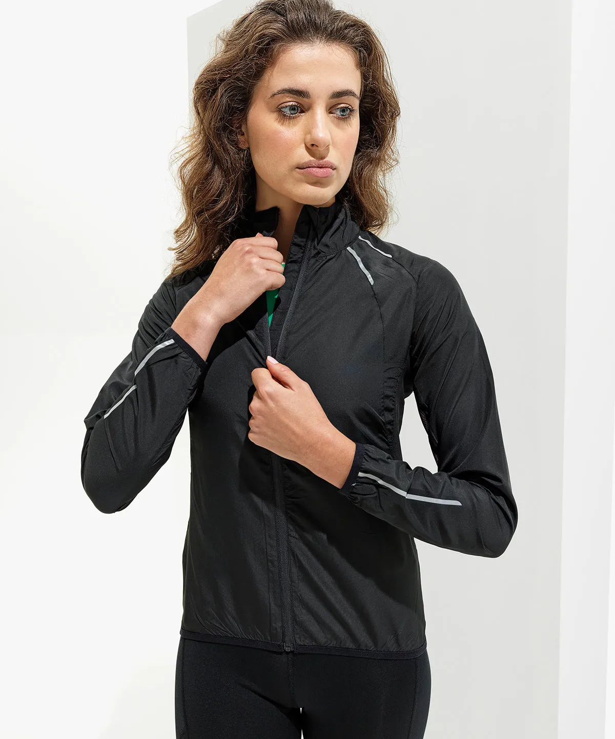 Women's TriDri® ultra-light fitness shell